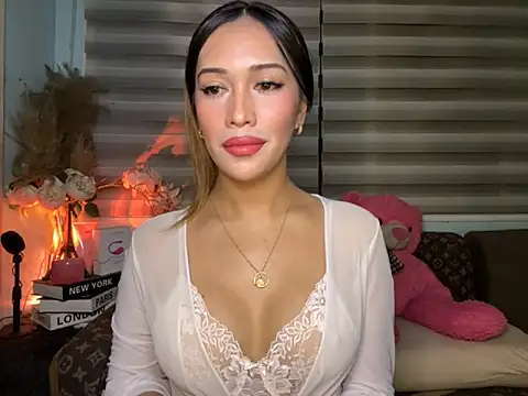 Jasmine Elcock online show from October 25, 7:42 pm