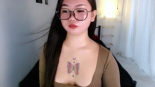 Vivorey Leighn online show from July 12, 3:48 pm