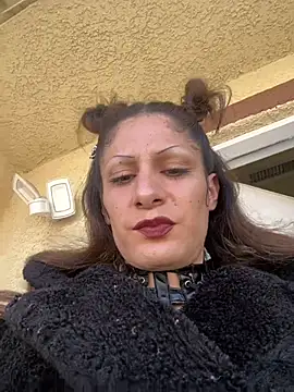 spoilbadkittynow online show from March 5, 5:18 pm