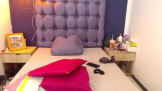 Keilyn Hot  online show from January 18, 7:10 pm