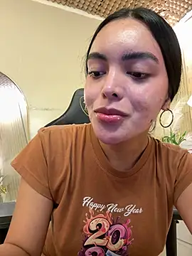 HotstuffCherrySummer online show from April 13, 12:20 pm