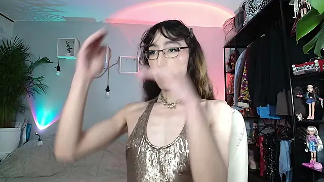 NicoleCortez online show from September 18, 4:07 am