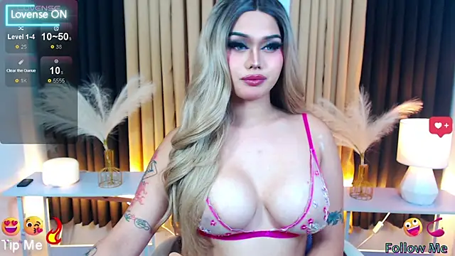 Ella Fantasiax online show from March 17, 1:37 pm