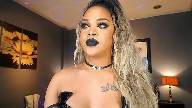 MarryQueen22 online show from February 24, 7:01 am