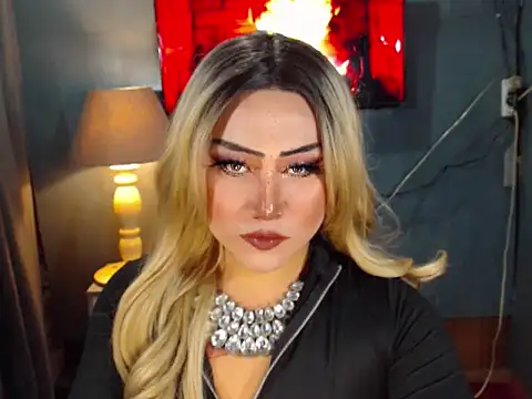 BlackAlison online show from April 15, 5:18 pm