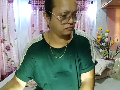 UrAsianPrincessDanie online show from March 14, 12:59 am