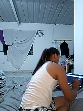 Amber Rosee  online show from April 23, 1:02 am