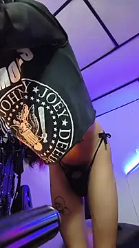 mal x online show from February 3, 6:22 am