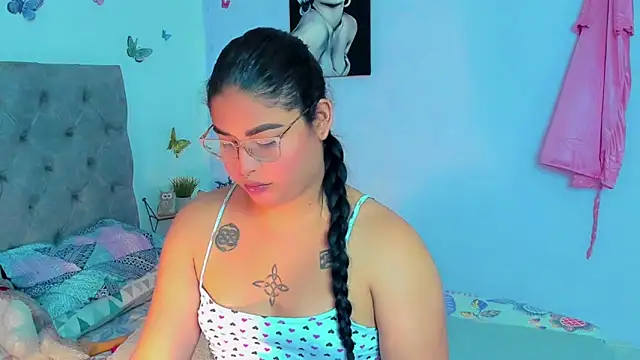 mabellfox online show from December 26, 6:43 pm