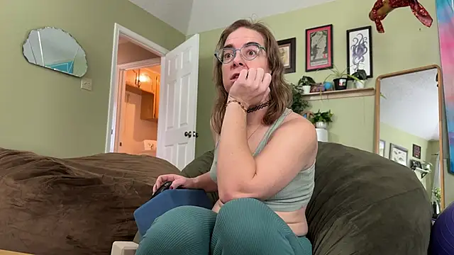 Linzy 19 online show from February 10, 8:16 pm